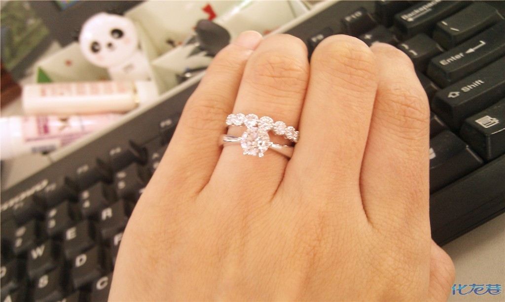 晒老公送的结婚周年礼物~~大闪大爱!+更新定制