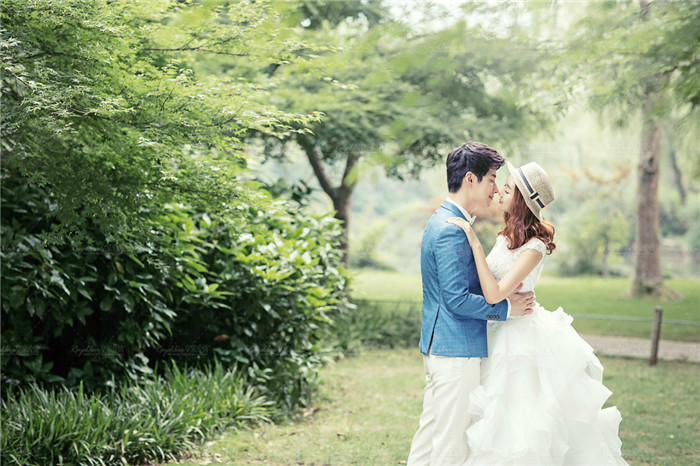 什么样的情侣才能结婚 1808_990414_906074075873cb47.jpg