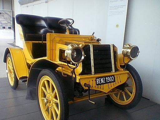 自拍 斯图加特 保时捷展示厅(更新 添加F1赛车