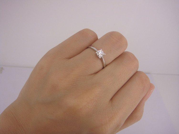 大家给看一下我在上海买的钻戒如何?我们的预