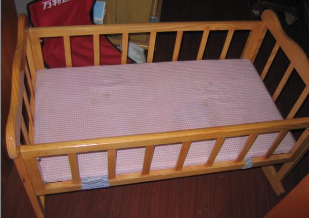 转让九成新婴儿实木床一张(附照片)|跳蚤市场
