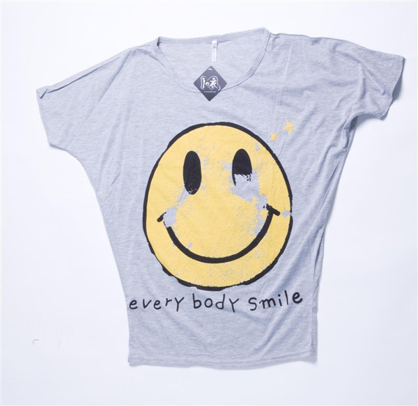 形象设计师为你搭配款式和色彩,穿出你的个性