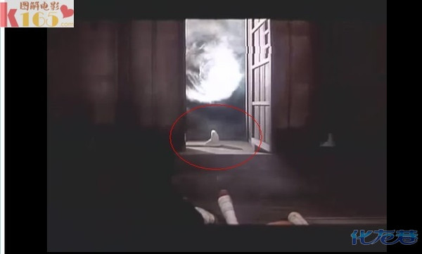 【童童图解】日本经典恐怖片--《<em>鬼娃娃花子</em>》