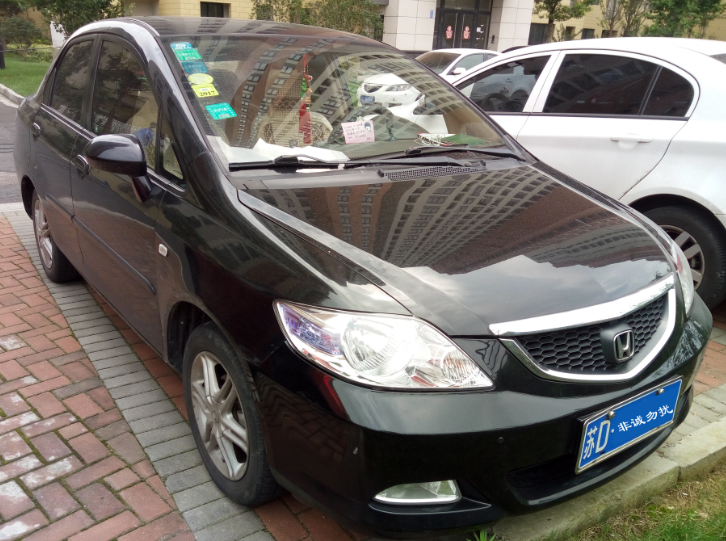 低价转让八成新08款本田思迪1.5手动高配舒适版