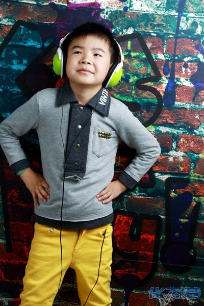 【小眼睛男生*辰宝的成长历程*】金色摇篮pp来咯-第40页|无敌宝宝秀