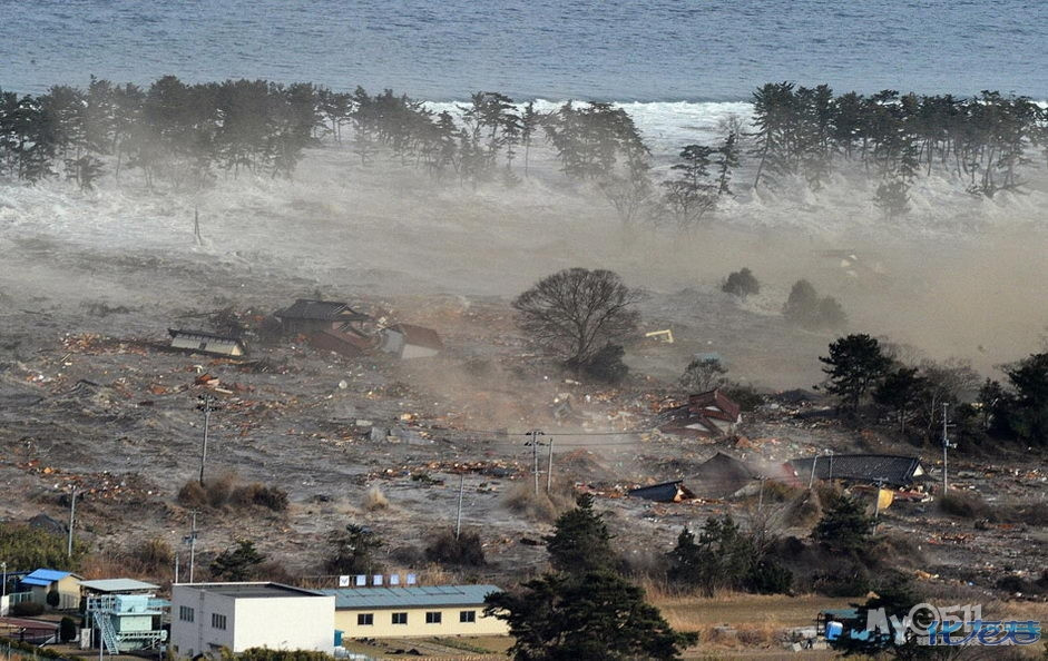滚动图集:日本东北部发生9级强震,震撼(海量图片)